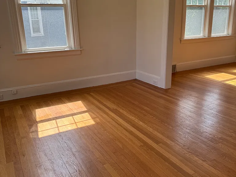 21 Nisbet St #2 — Photo 7