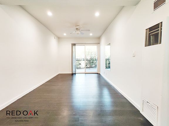 3rd image of 3418 S Centinela Ave APT 3