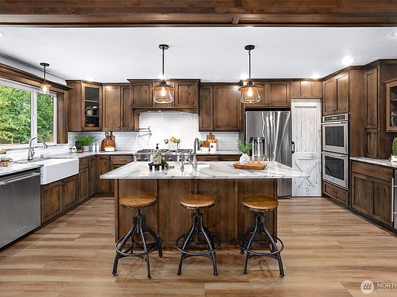 5th image of 31356 Rosewood Drive