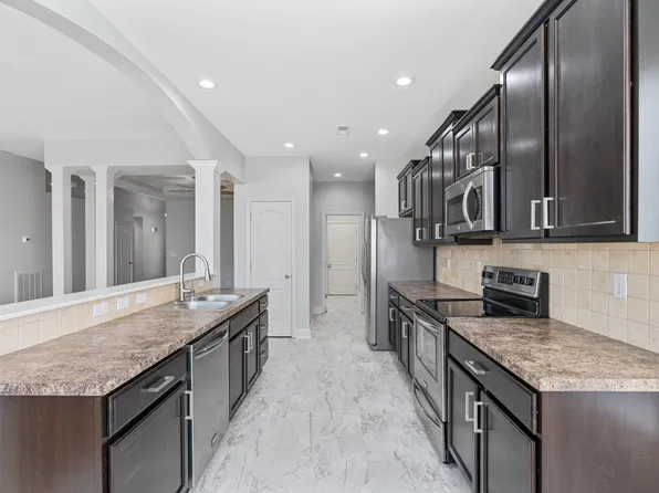 657 Cielo Vista Rd, Lexington, KY 40511