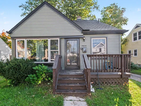 2824 Kenmore Rd, Berkley, MI 48072