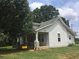 304 S Main St, Drexel, NC 28619