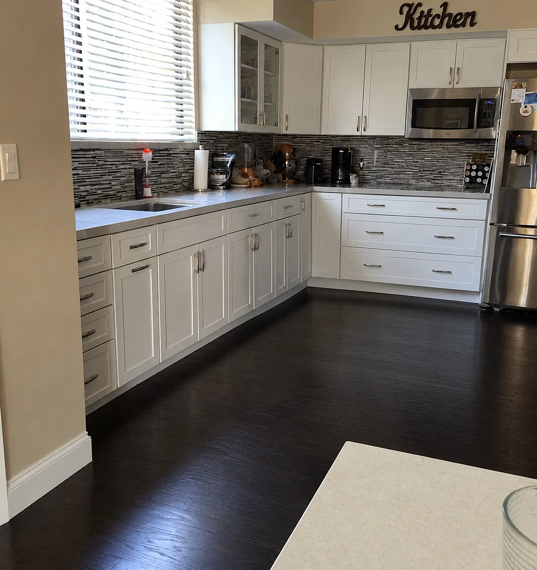 3 bed, 3000 sqft, $8,000 — Photo 2