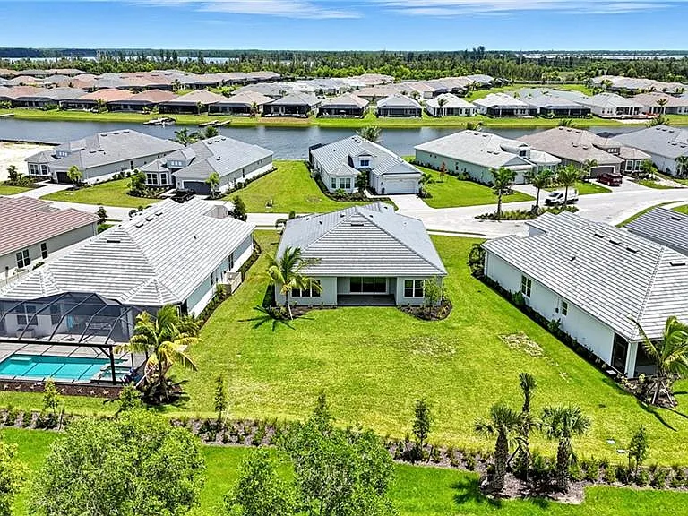 18301 Terracina Dr — Photo 42