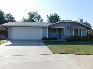 1678 Holland Ave, Clovis, CA 93611