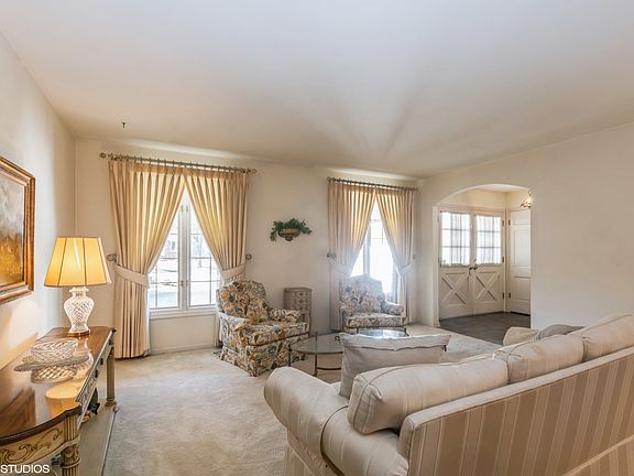 5th image of 17258 Thornwood Dr