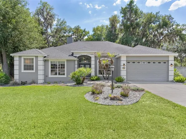 4309 Serene Cir, Fruitland Park, FL 34731