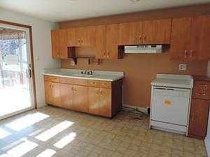 The dine-in kitchen.