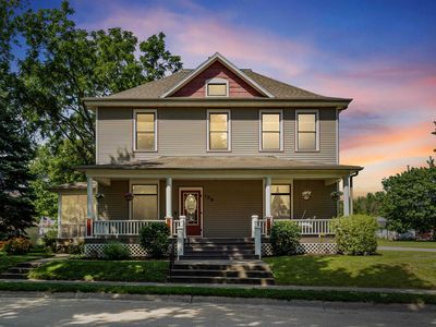 109 Garfield St NW, Cascade, IA, 52033