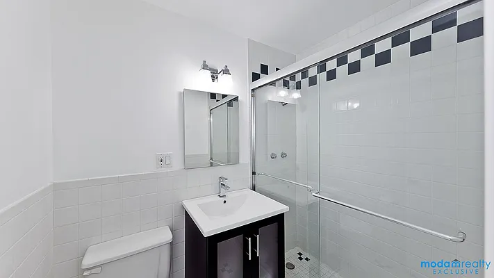 Sold by Moda Realty | media 51