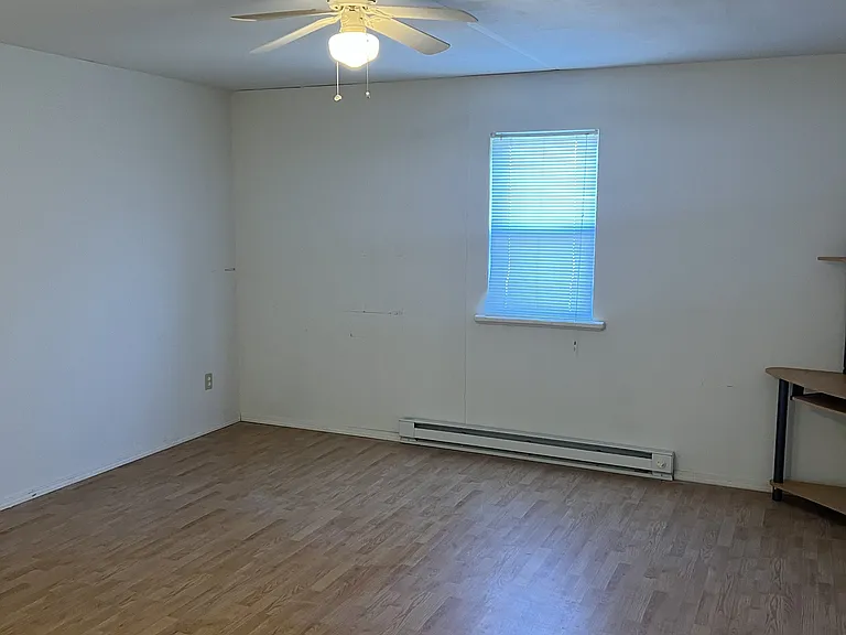 1101 N Illinois St — Photo 2