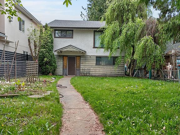 2nd image of 2112 E 46th Ave