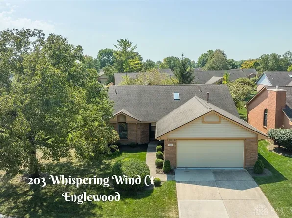 203 Whispering Wind Ct, Englewood, OH 45322