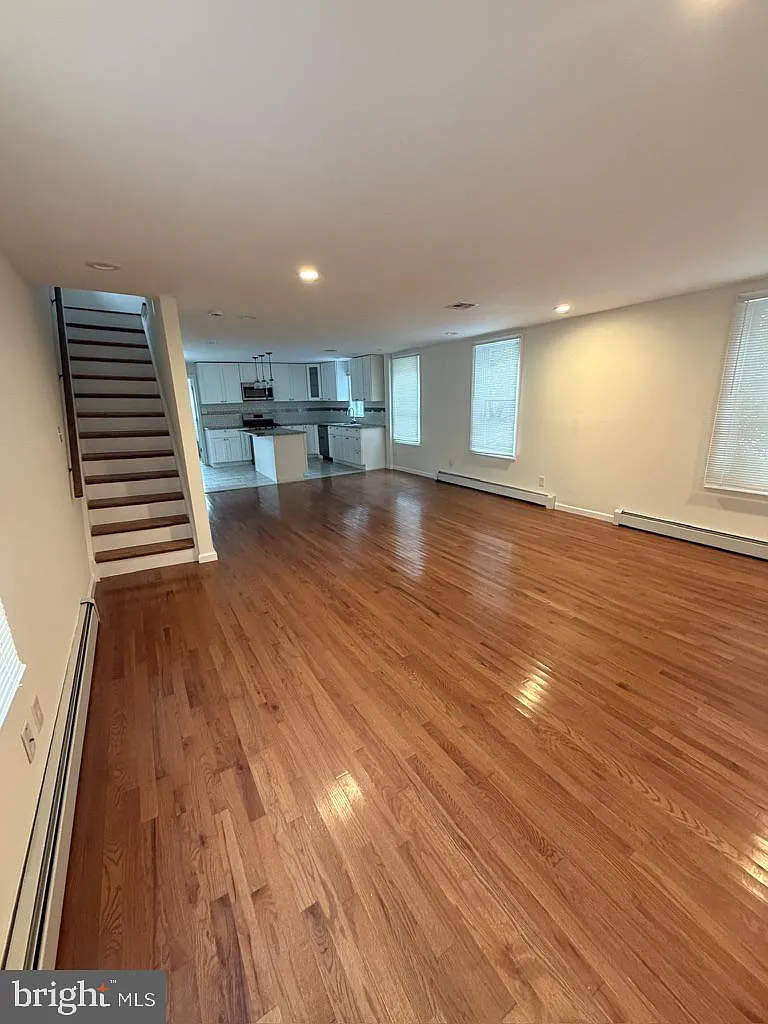 4 bed, 2.5 bath, 1782 sqft, $3,850 — Photo 3