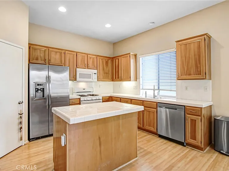 43183 Bassano Dr — Photo 5