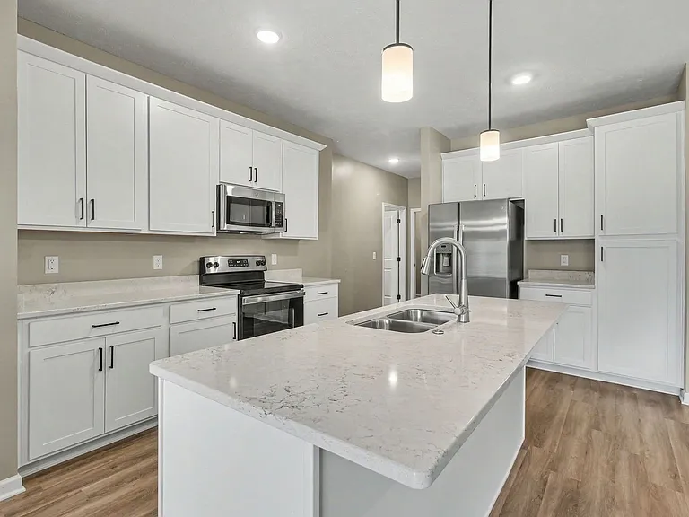 8132 S 178th St — Photo 5