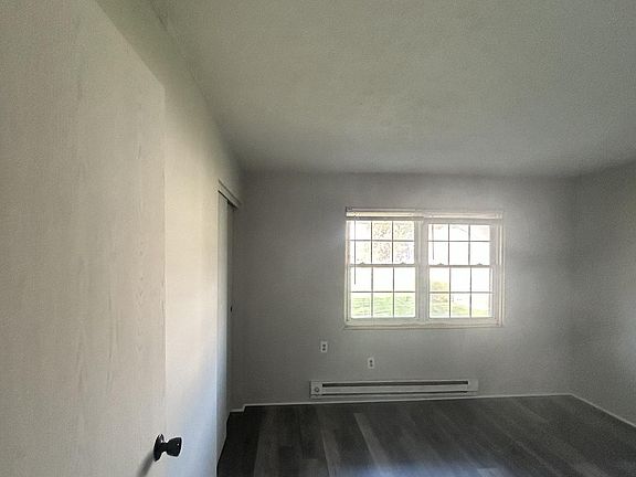 4th image of 1811 S Breiel Blvd #1813