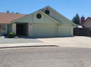 1078 Lindale Pl, Porterville, CA