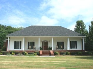 208 Shady Oak Ln, Waynesboro, GA 30830