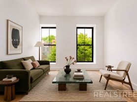 536A Monroe St, Brooklyn, NY