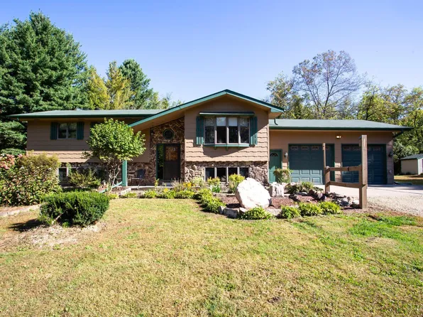 1371 Pine View Trl, Houlton, WI 54082