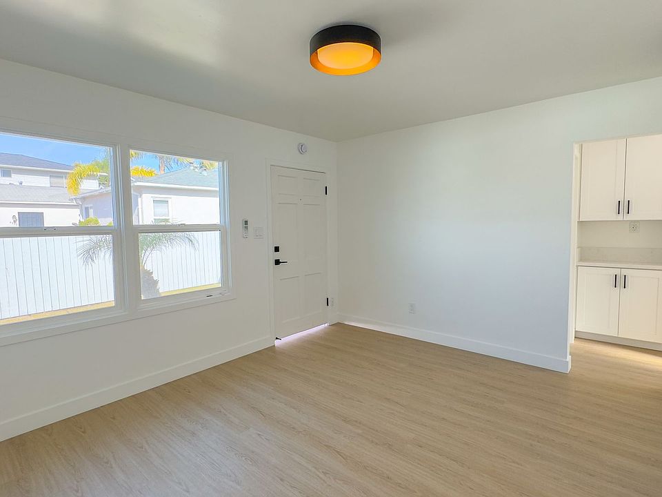 1st image of 4551 Cleveland Ave