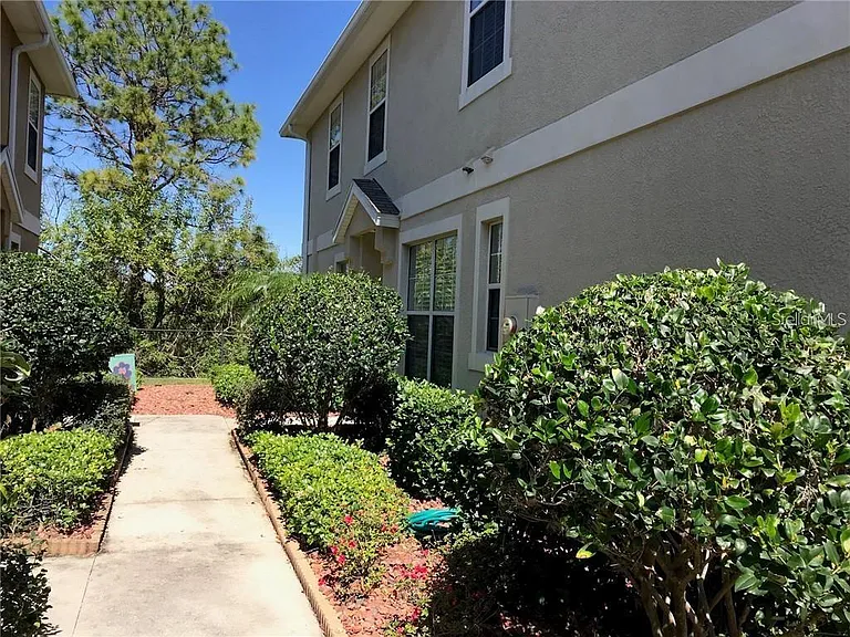 7542 Red Mill Cir — Photo 26