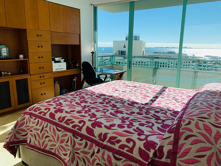 3400 SW 27th Ave #1001 — Photo 44