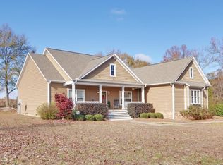 107 Bennett Rd, Bowersville, GA 30516