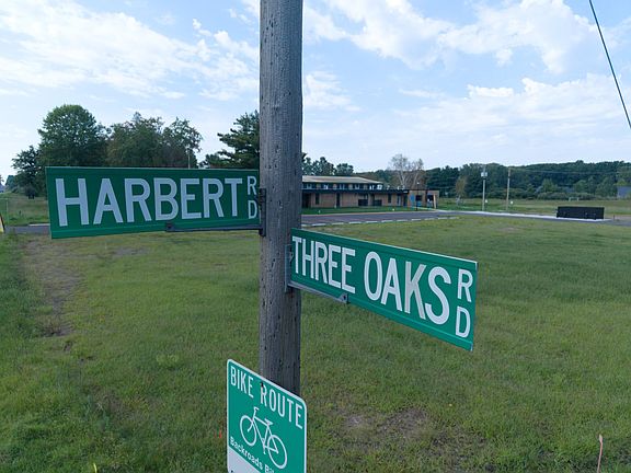 3rd image of 13742 Three Oaks Rd #110