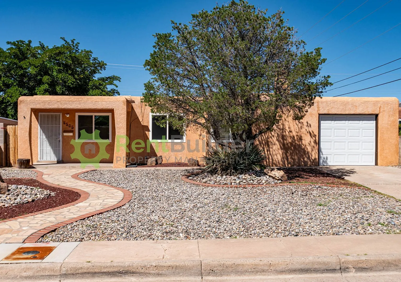 3 bed, 2.0 bath, 1680 sqft, $1,795 — Photo 1
