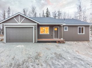 1032 N Helen Ln, Wasilla, AK 99654