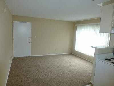 3rd image of 11924 Courtleigh Dr APT 5