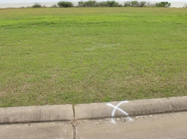 3329 Bay Point, Palacios, TX 77465