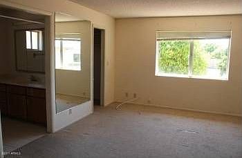 5th image of 4145 E Capri Ave