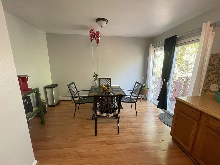 54 Colfax Ave — Photo 21