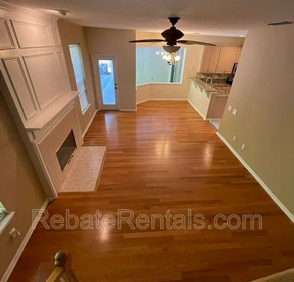 8907 Hampton Landing Dr E — Photo 14