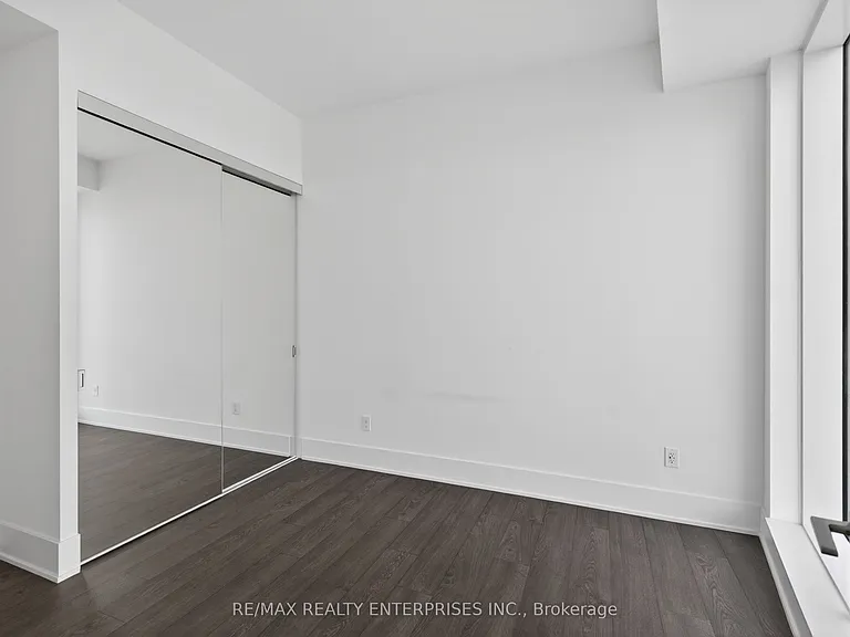 470 Front St W #2306 — Photo 18
