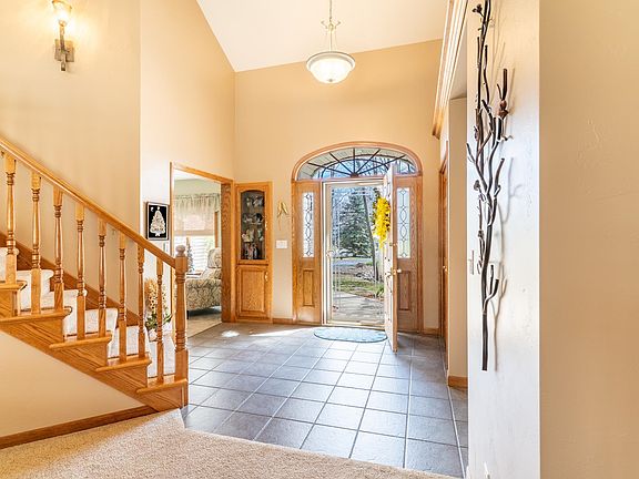 4th image of 1825 Pine Tree Ct