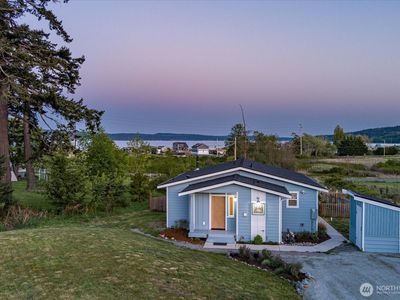 826 Farmington Drive, Greenbank, WA, 98253