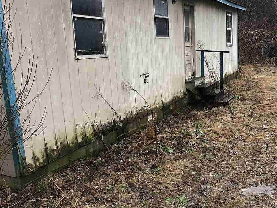 2nd image of 68 Kilzer Loop Rd