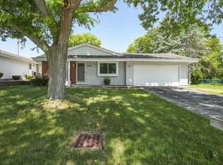 3351 Oakwood Dr, Racine, WI 53406