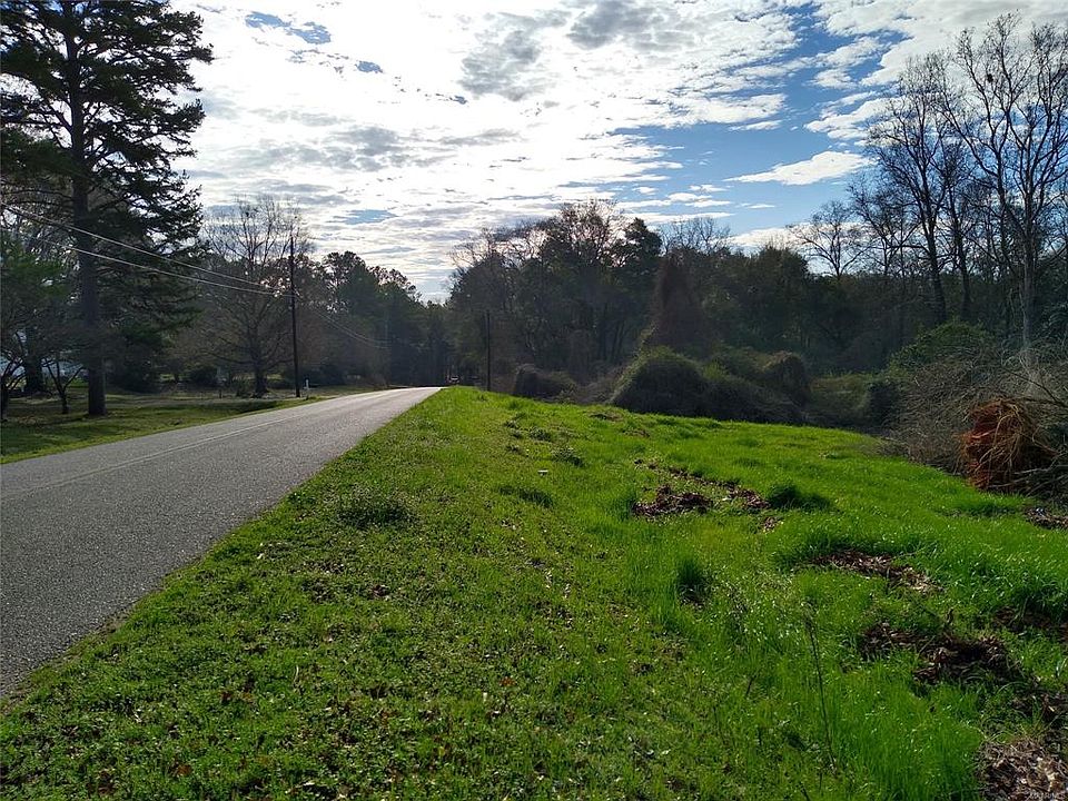 2nd image of 411 Durden Rd