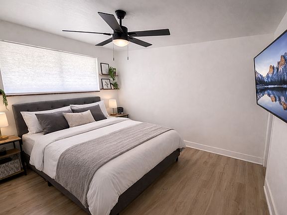 4th image of 3065 S Commerce Rd APT 13