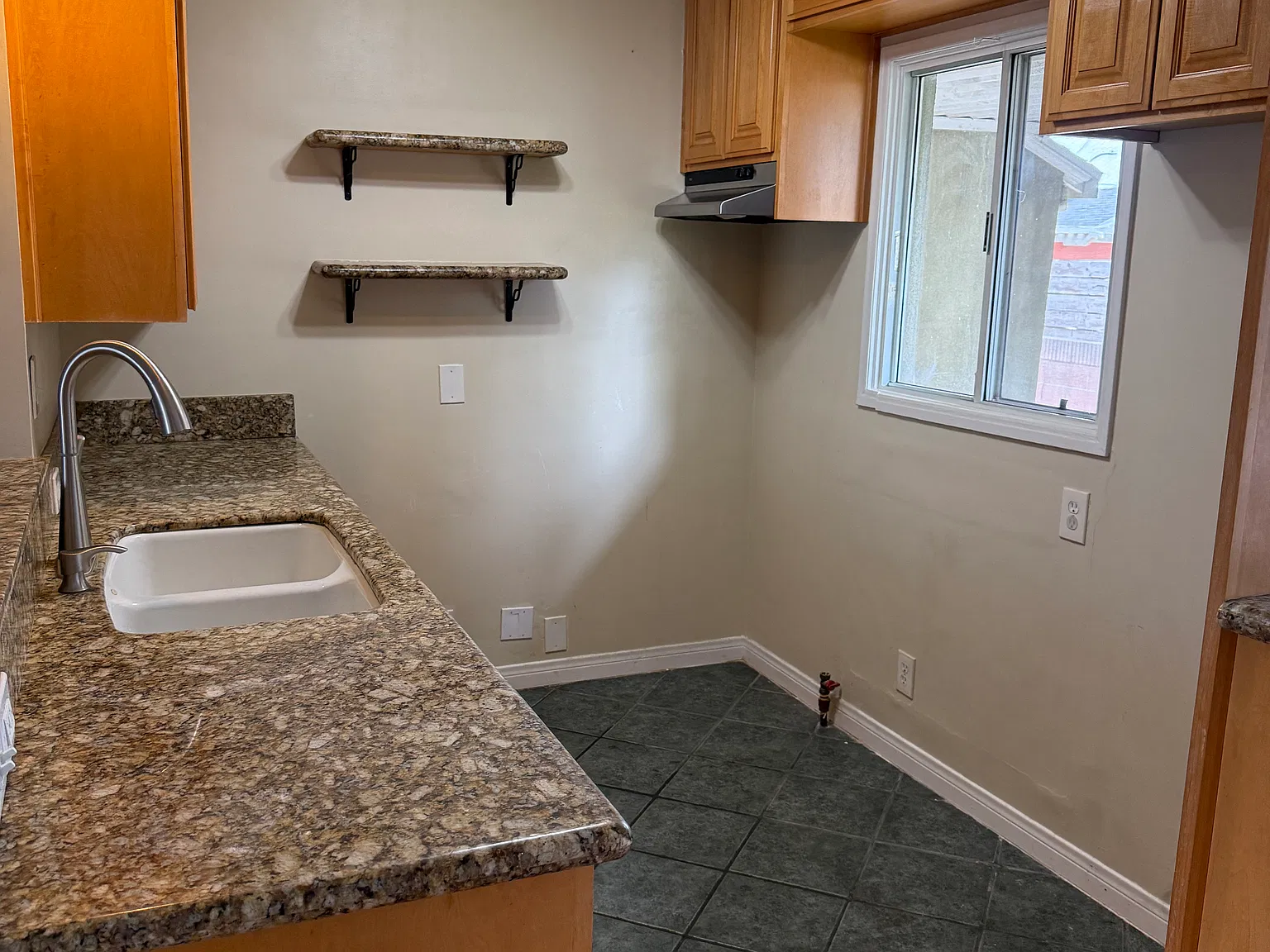 2 bed, 782 sqft, $2,950 — Photo 3