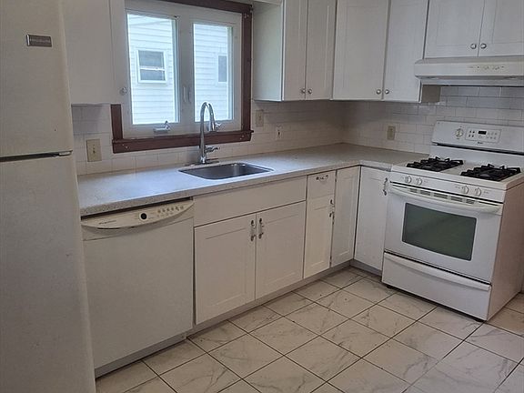 5th image of 50 Dickerman Ln