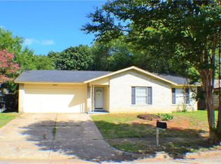 1007 Candlewick St, Arlington, TX 76014