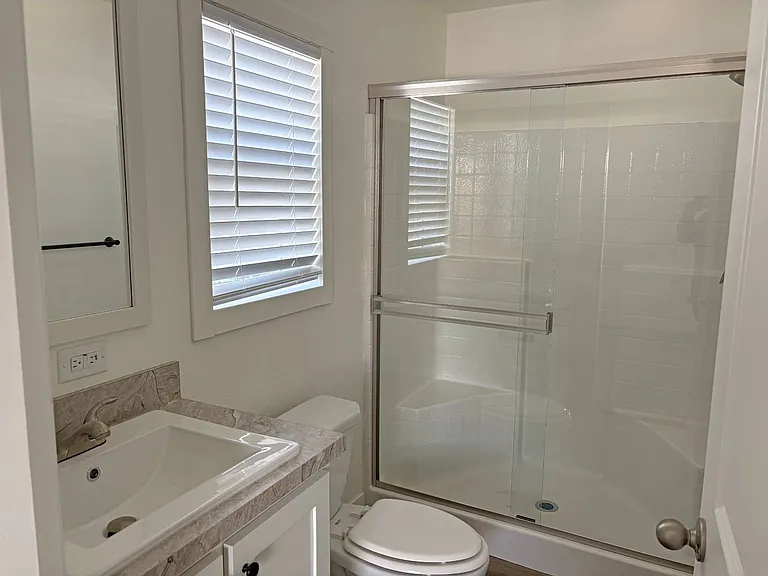 1700 State St #20 — Photo 10