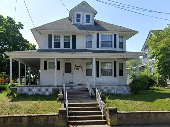 227 S Market St, Frederica, DE 19946