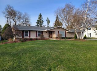 13600 West Forest Knoll DRIVE, New Berlin, WI